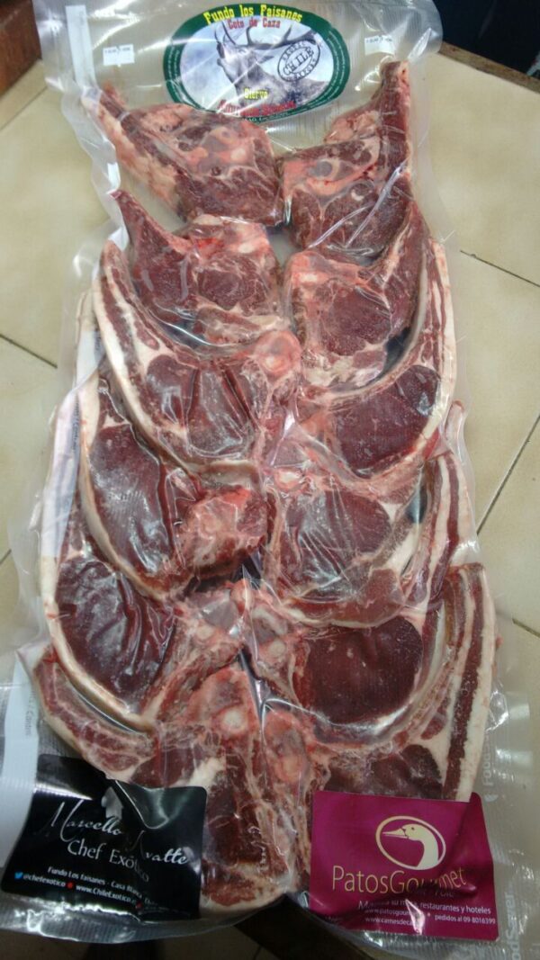 Ciervo Venado Chuletas francesas Lomo carré Al vacío